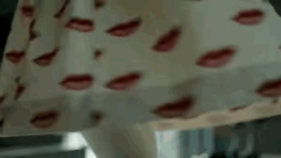 prada女士香水最好闻的,prada女生衣服