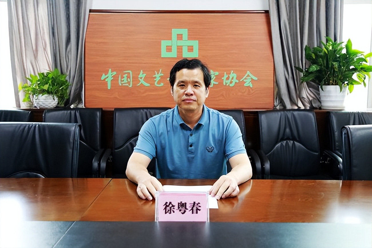 沙克《诗意的运河之都》研讨会在江苏淮安举行