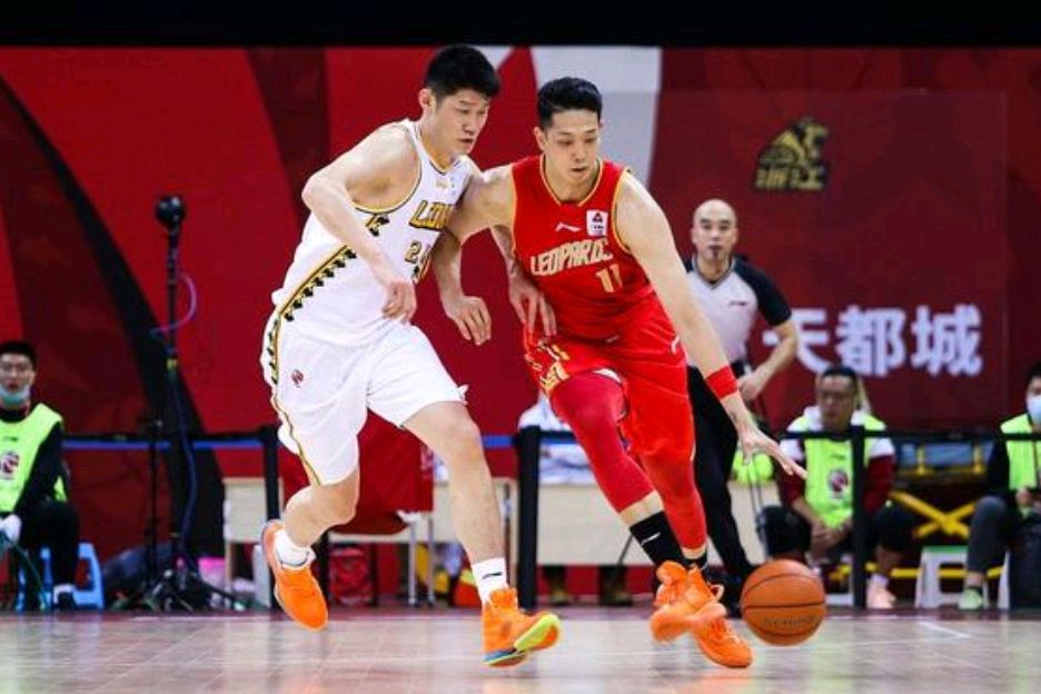 cba现役四大中锋排名,cba各队篮球主力队员名单