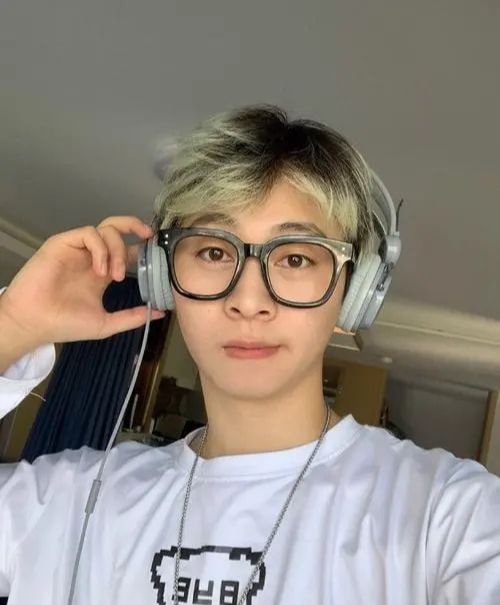 “偏执歌后”中岛美嘉：凭一首歌拉低日本自杀率，失聪仍坚持歌唱