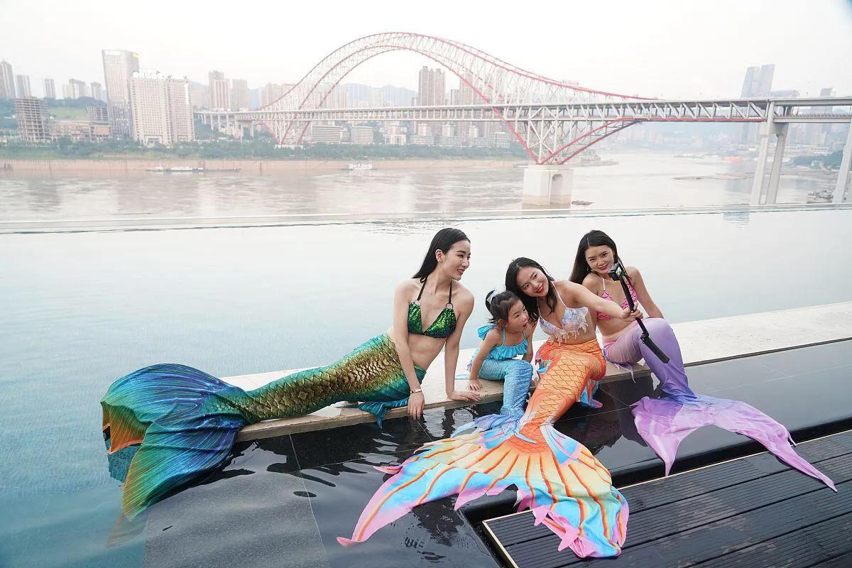 游客三亚潜水被强制拍照,三亚潜水游客遭强行推销求线索