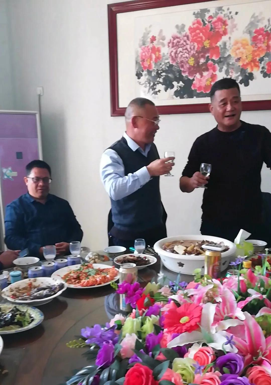 女同学聚会感慨唯美句子,一次同学聚会让我伤透了心