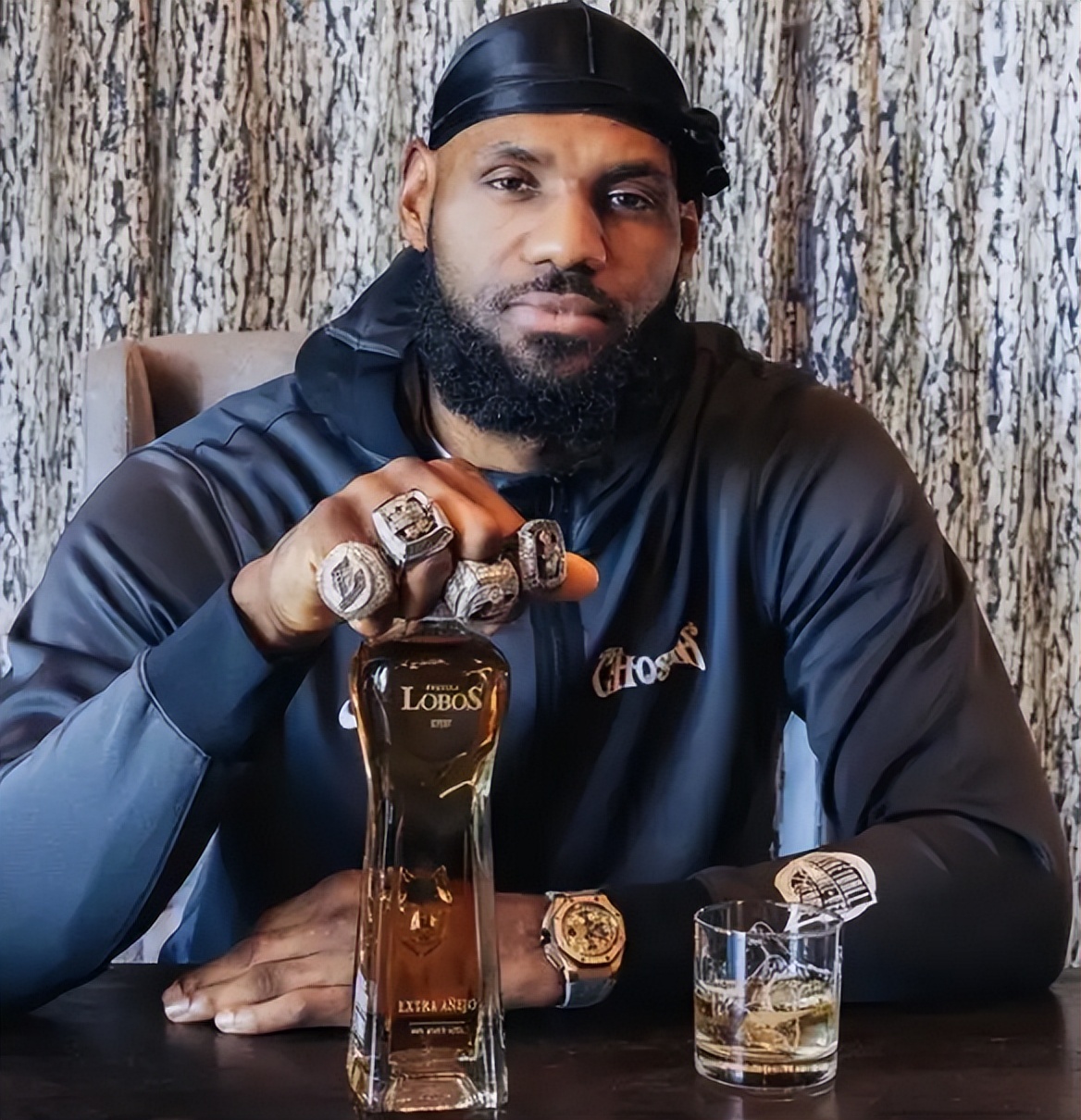 詹姆斯成首位资产达10亿美元的现役NBA球员，来看下他的商业帝国