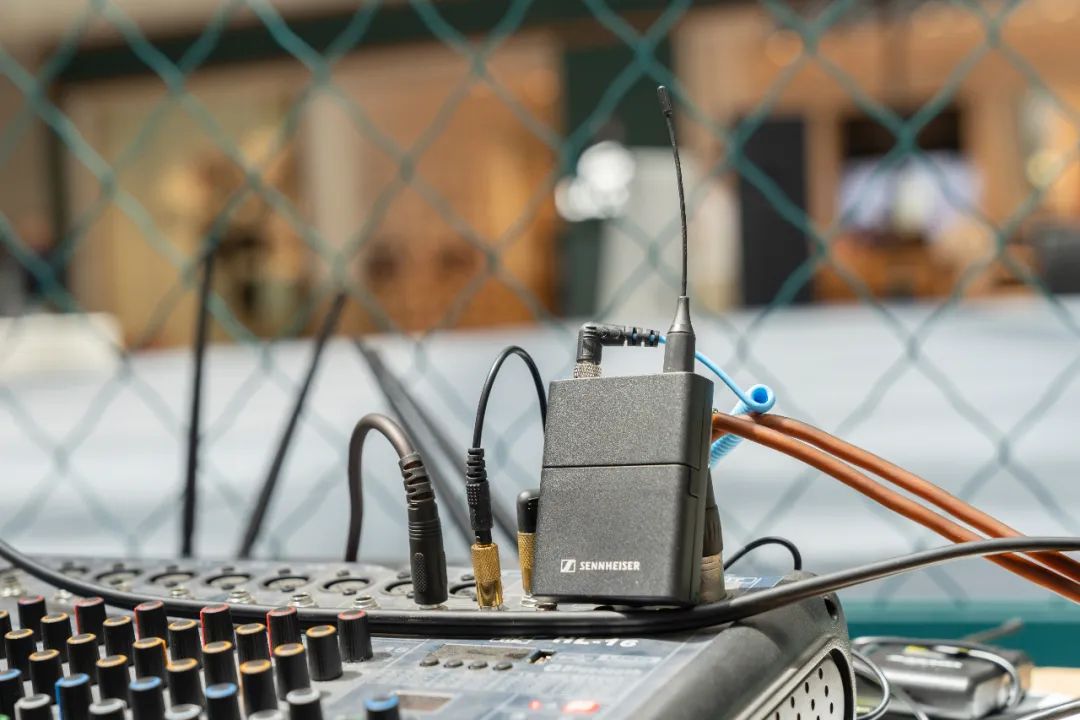 森海塞尔skm5000uhf,森海塞尔EWD数字无线麦克风系统