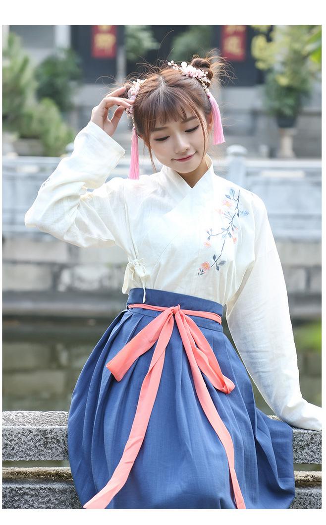 陈道明演的末代皇后婉容,末代皇后婉容和侍卫李玉