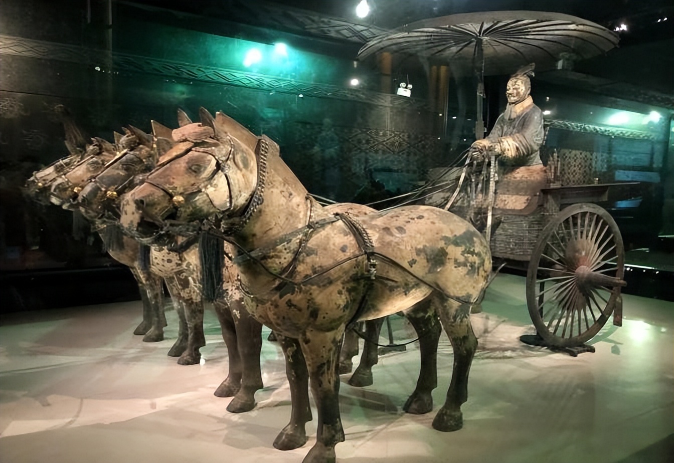 秦朝兵马俑艺术特征有哪些,秦始皇兵马俑复原彩绘