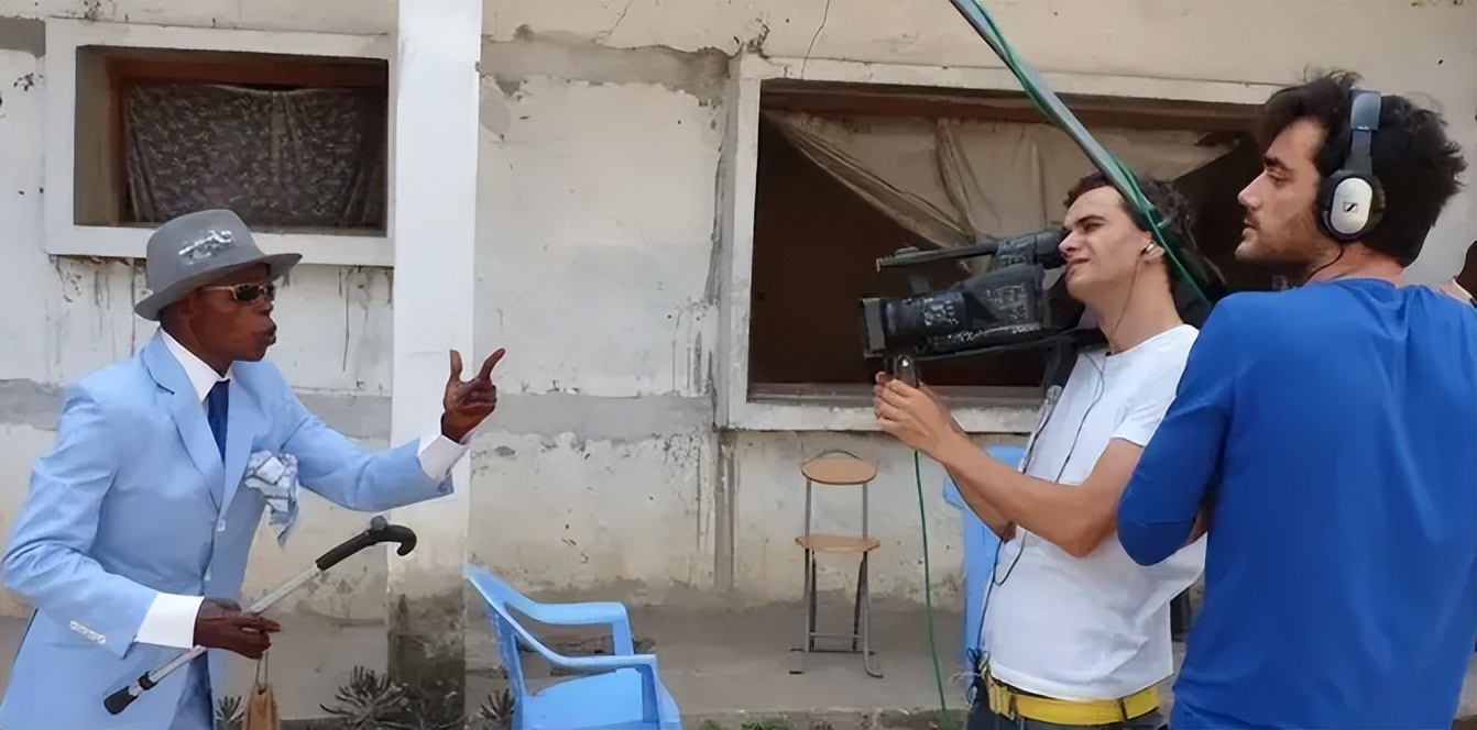 疯狂的非洲“高质量男”：为了一套衣服，不惜卖掉自己的房子