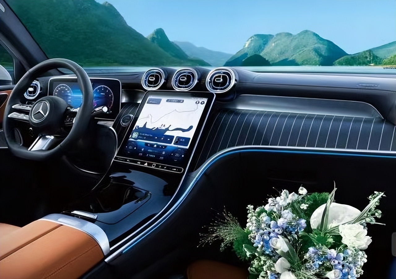 奔驰glc轿跑到底值不值得买,奔驰glc哪年的最值得购买