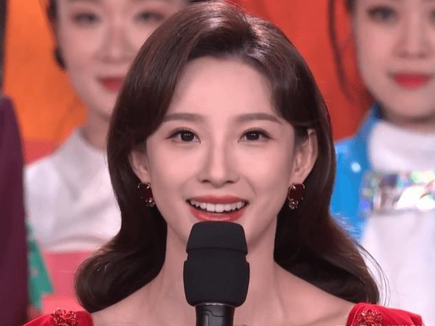 马凡舒首登春晚大爆火,马凡舒首登央视春晚