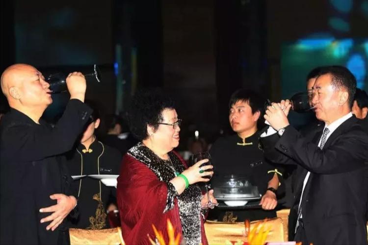 为什么富豪们都喜欢私人会所,富豪俱乐部私人会所