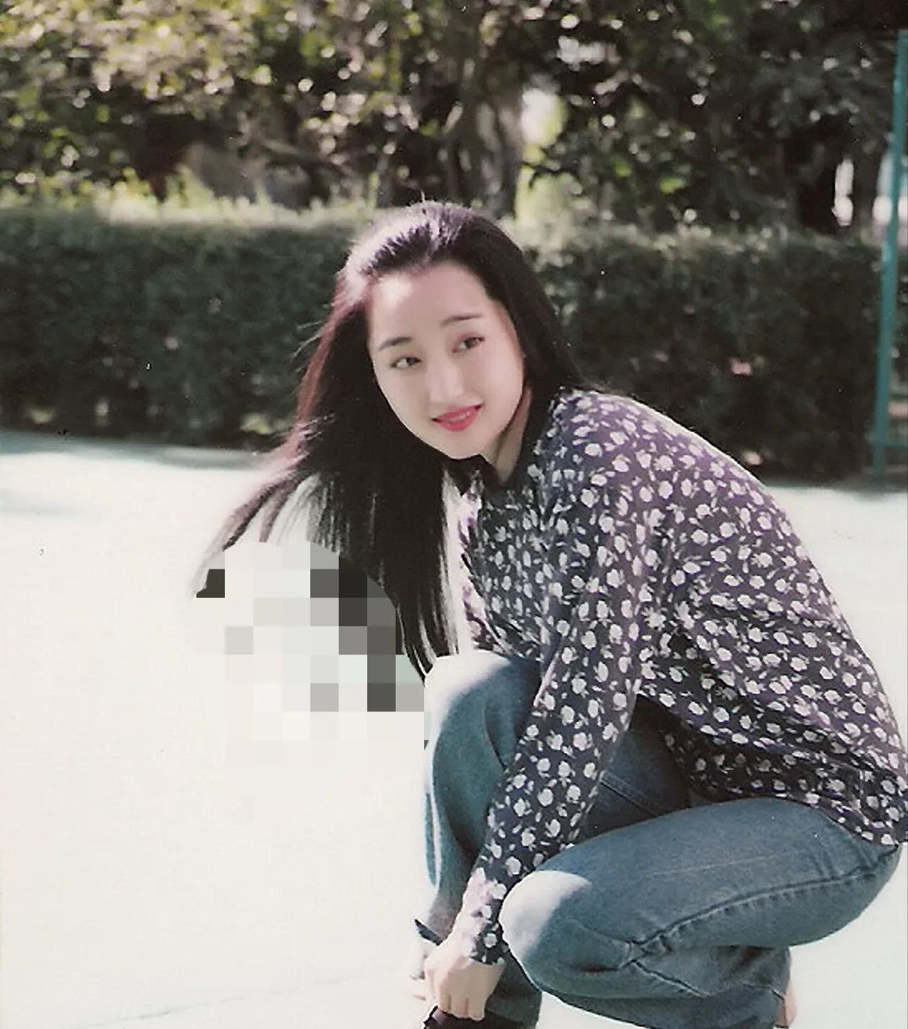 纷争背后的明星遭遇：90年代歌坛红颜巨星杨钰莹如何陷入爱情漩涡？