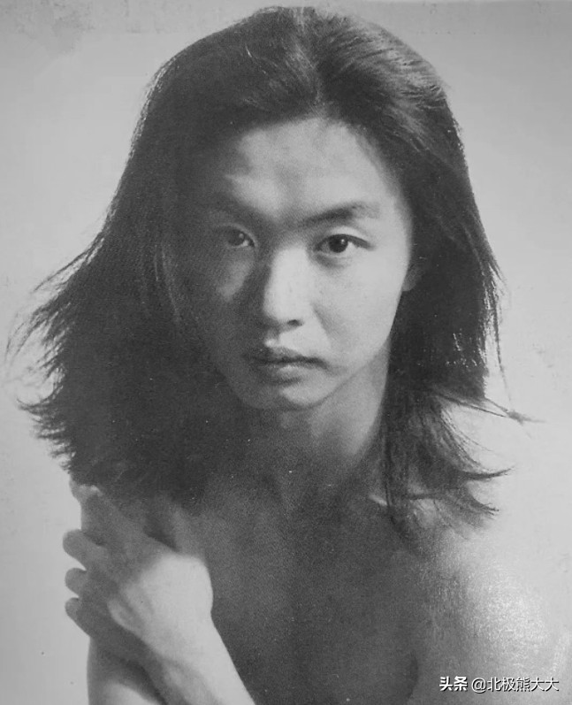 “变性人”金星的双性人生：娶过女人也嫁过男人，28岁成为女人