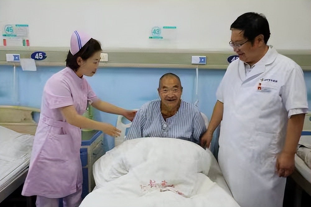 「名医风采」刘朝阳：妙手仁心，悬壶济世