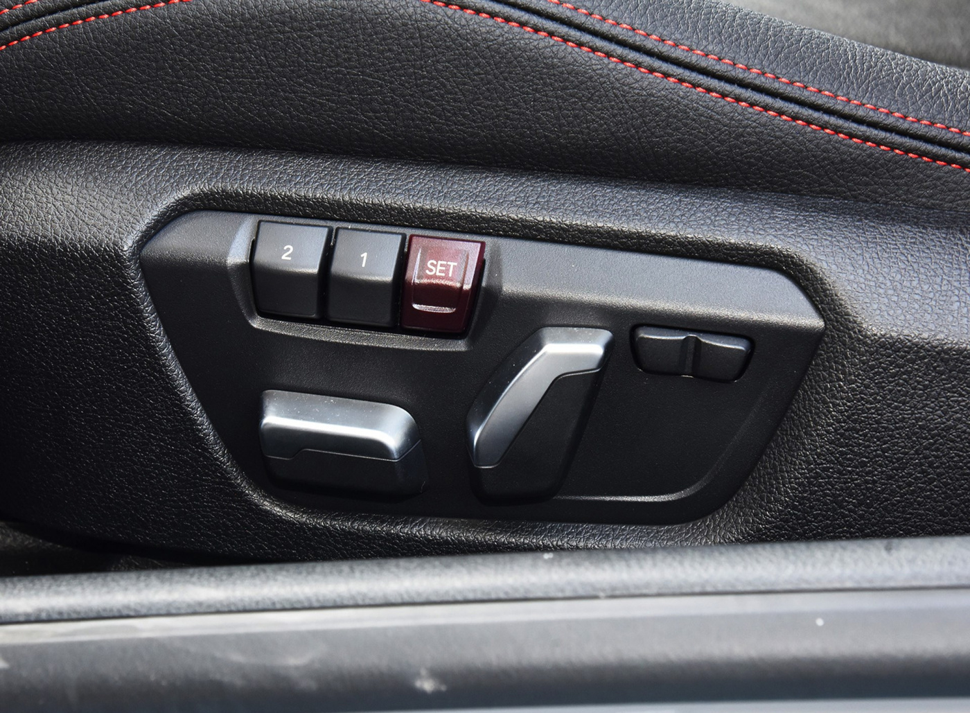 12款宝马敞篷选325好还是选320好,宝马四座敞篷车20万左右落地价格