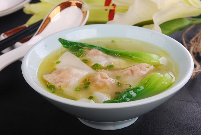 来成都必吃的火锅和串串,成都美食麻辣烫攻略