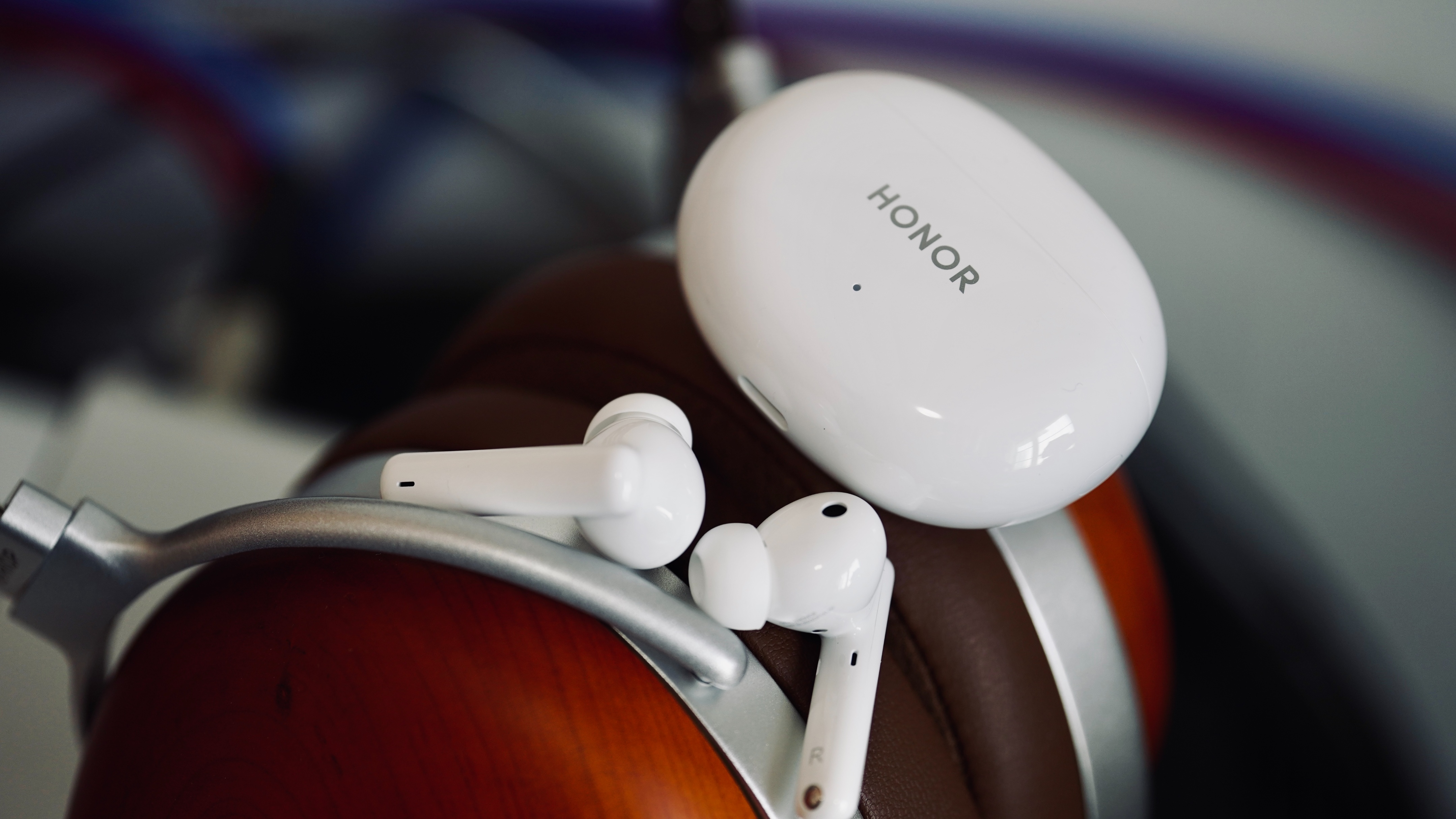 荣耀earbuds2se和freebuds4i,荣耀耳机earbuds3i测评