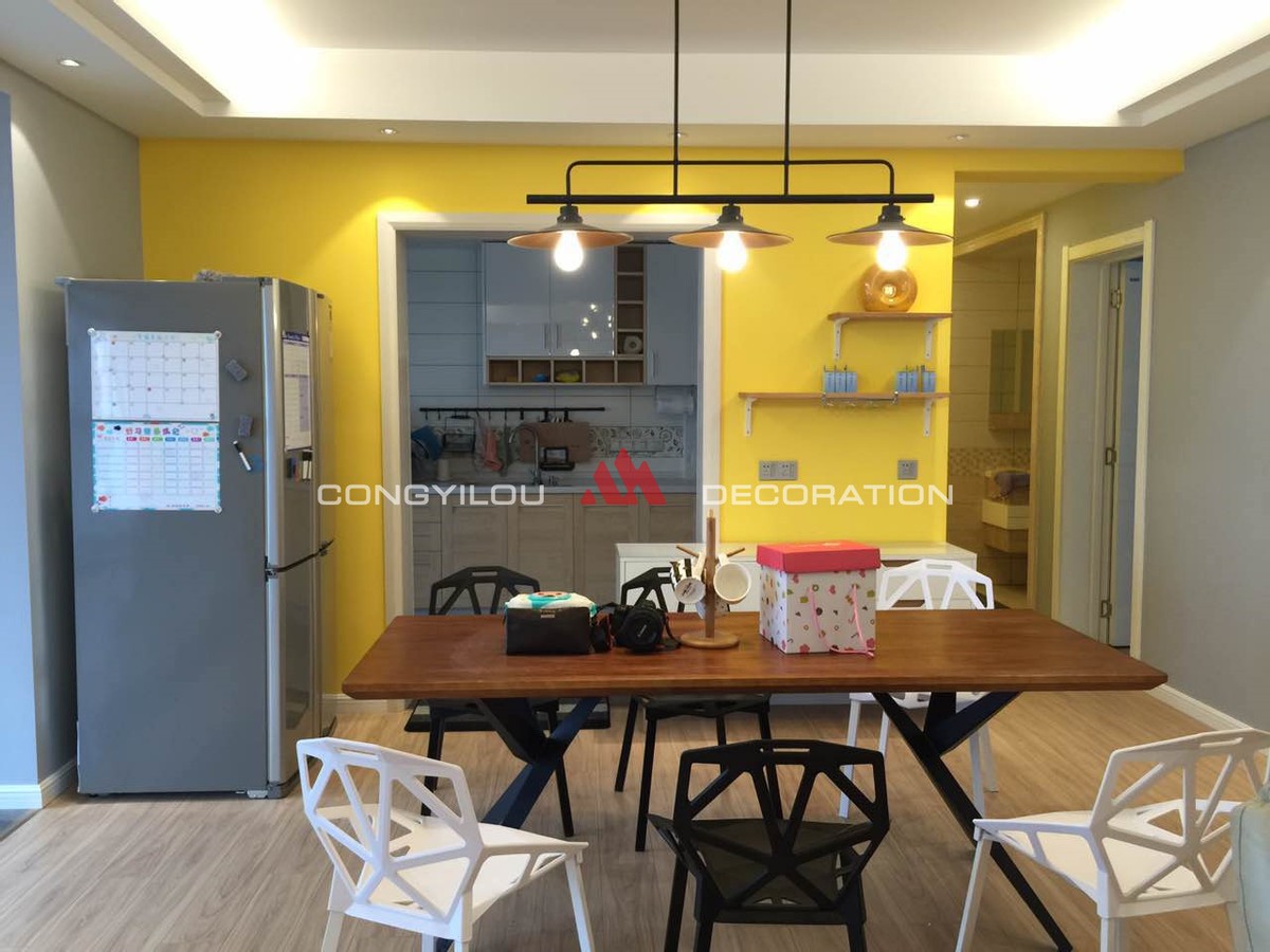 探索装修,一楼带院原木风装修风格