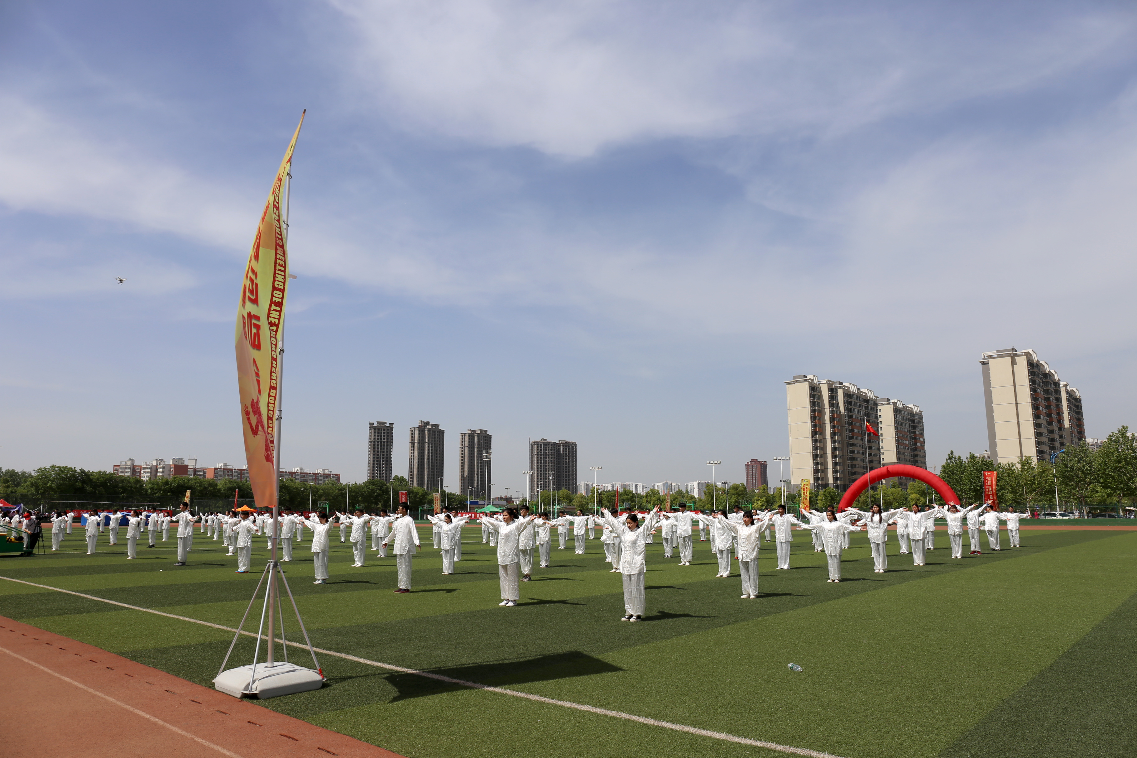 运动会开幕式青春燃起来,公司冬季运动会开幕式主持词