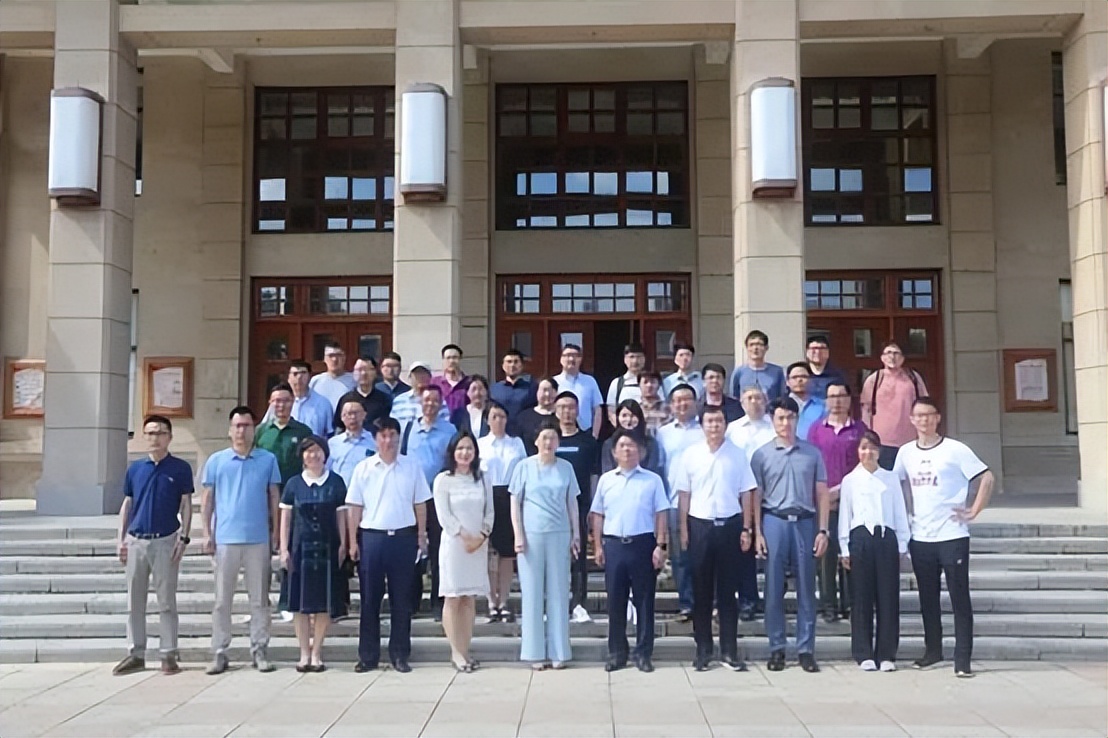 年薪超30万，人才缺口500万！这一行业“爆火”，连上3年热搜，考生必看！