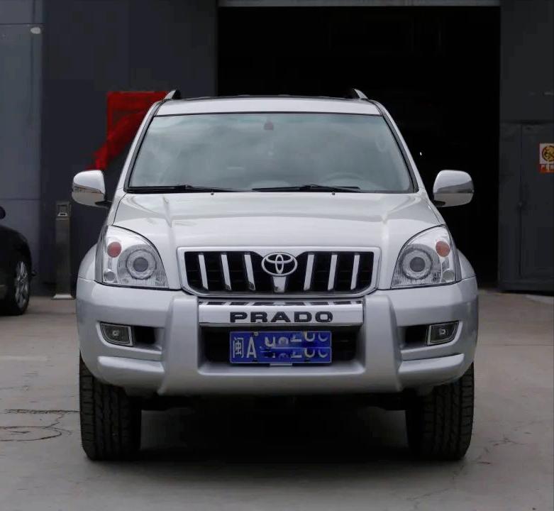 2003年的丰田老霸道，33万公里“车况残旧”，翻新复活变新车