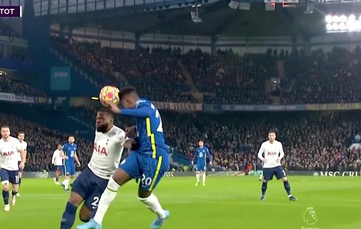 2-4英超比赛,英超最新战况曼联