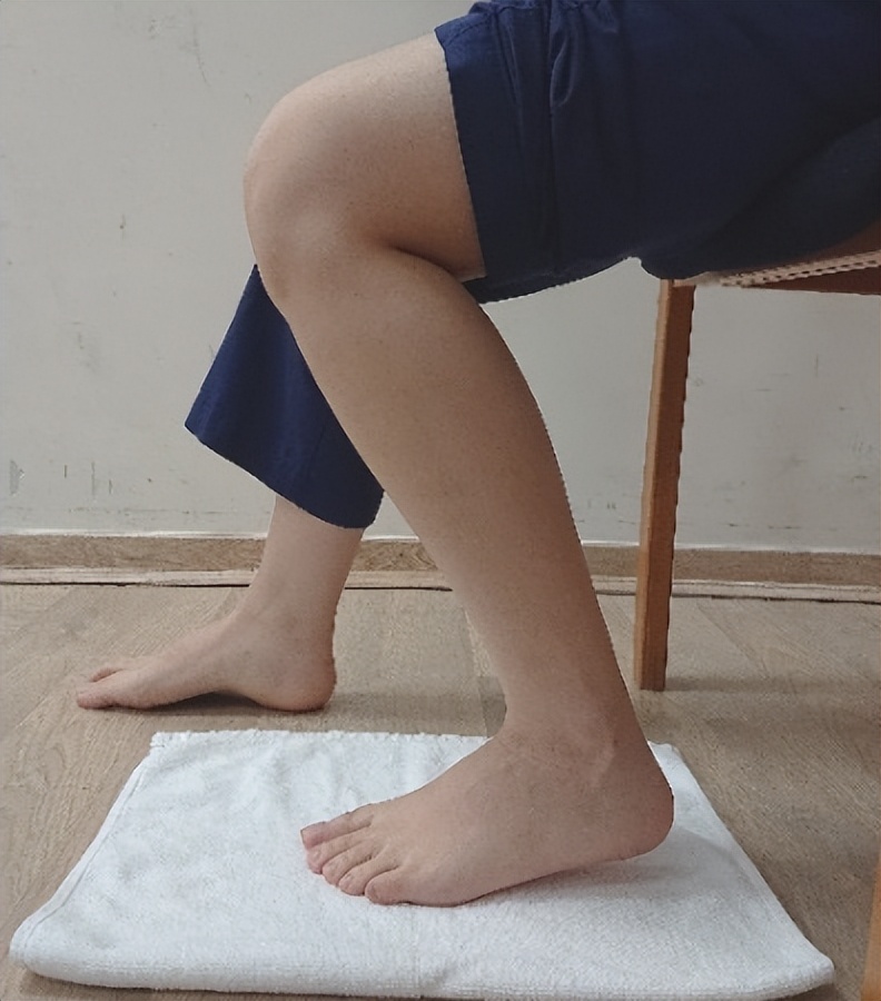 全膝关节置换术的过程和术后康复训练注意事项