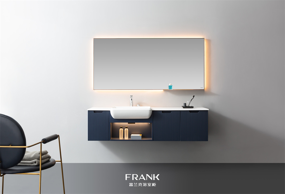 富兰克高端原木浴室柜,富兰克浴室柜与梵度浴室柜哪个好