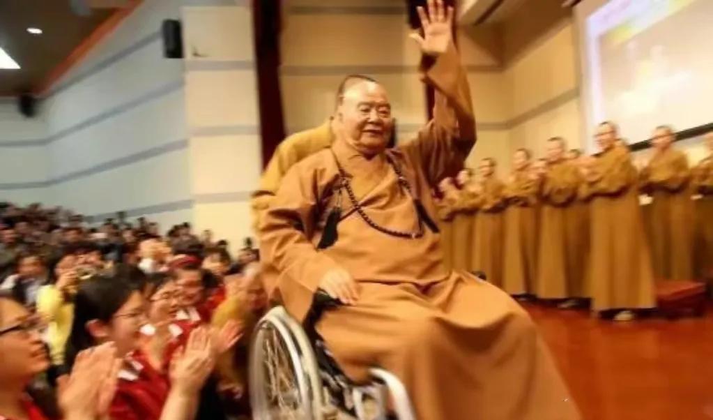 星云大师不为人知的成*学功**长袖善舞财源滚滚左右逢源