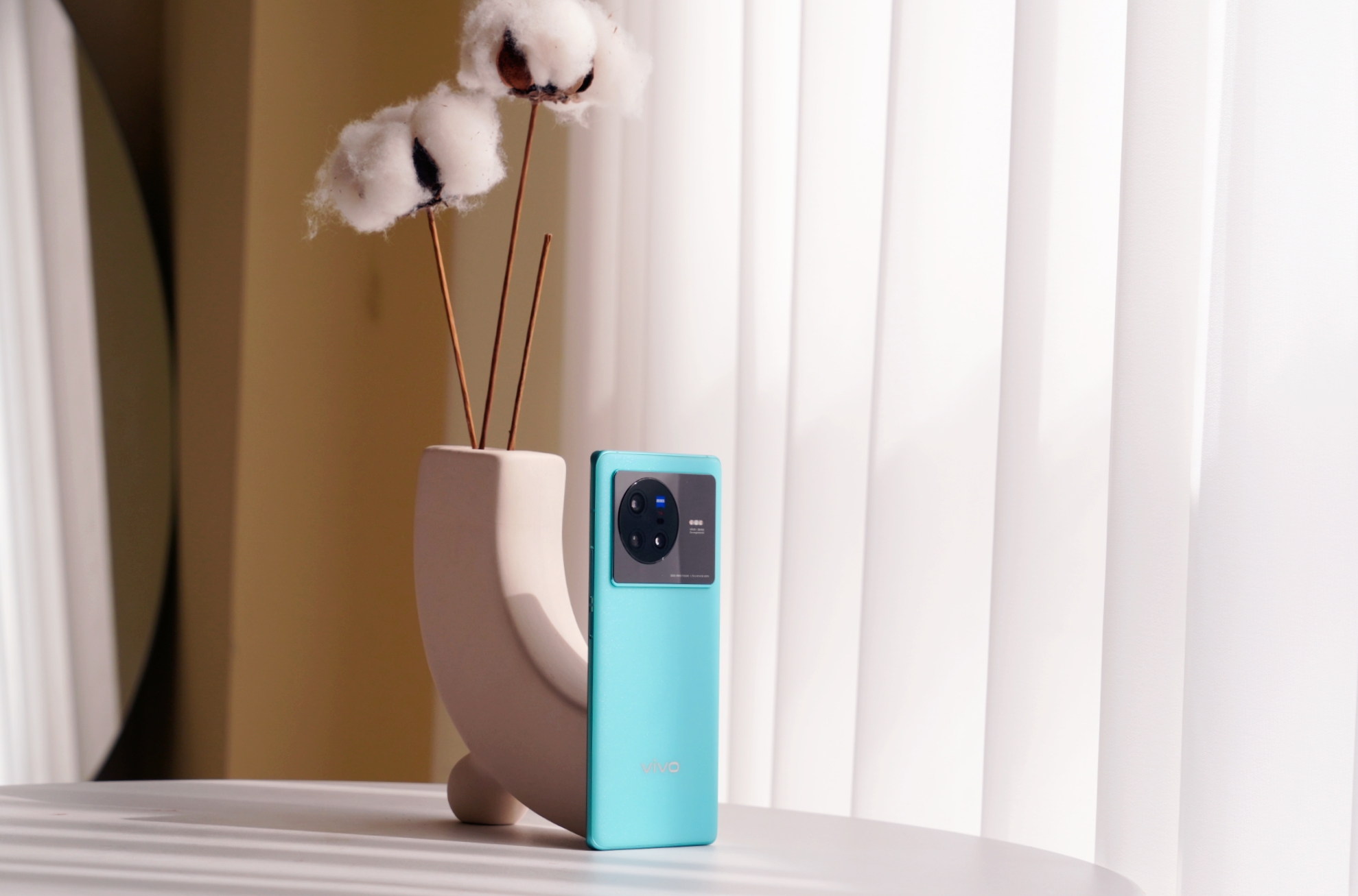 vivox80pro天玑9000吃鸡画质,vivox80pro旅程版抗摔测试