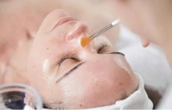 只要先培养好肌肤耐受度，就能肆意刷酸美白吗？