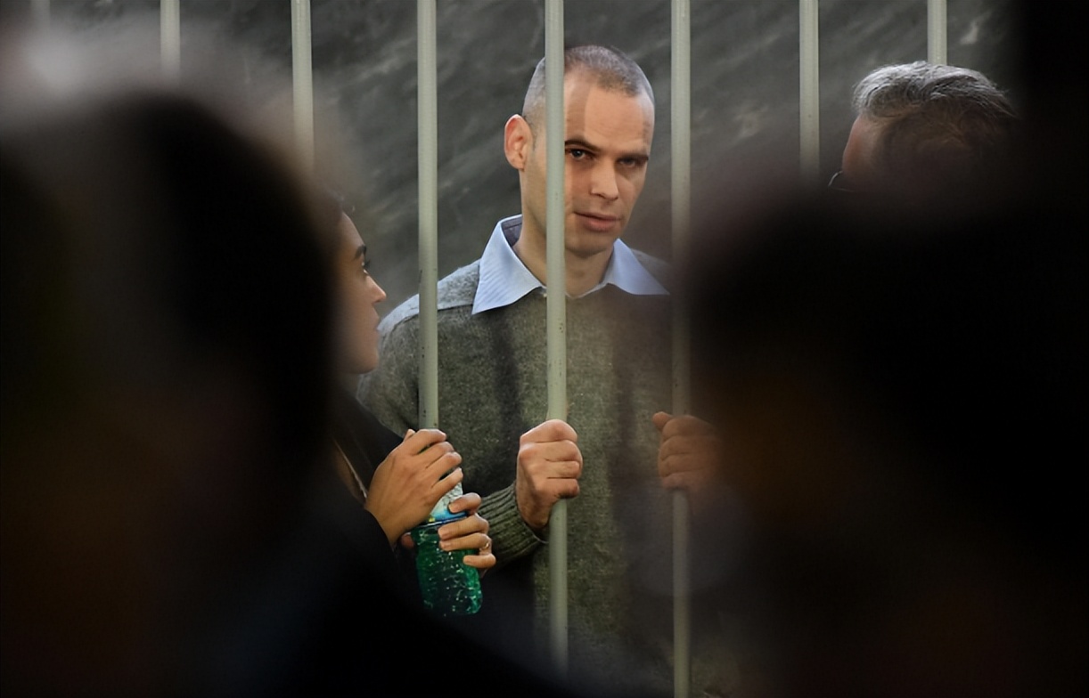 英国19岁女模特被绑架,英国超模被绑架事件