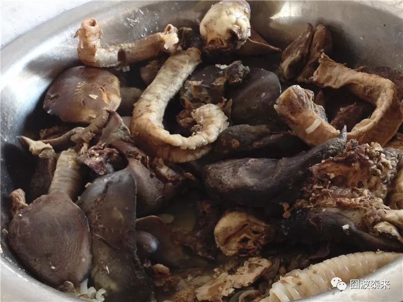 一碗鲜羊杂汤,热乎乎的一碗羊杂汤