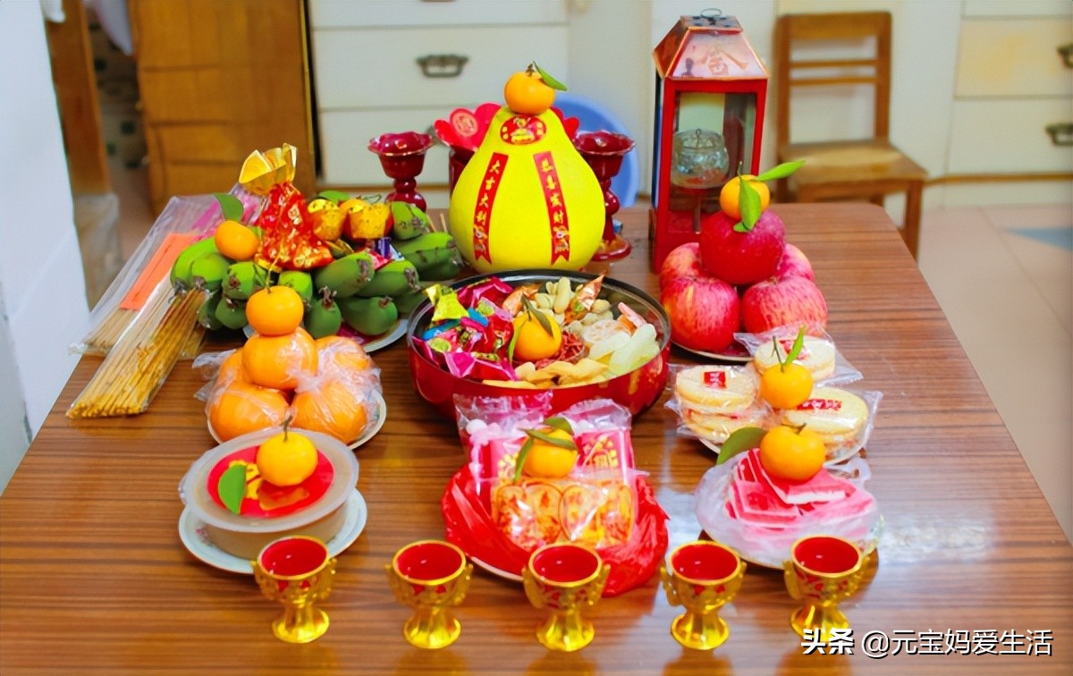 上坟祭祀一般拿几样供品,上坟后的供品可以带走吗