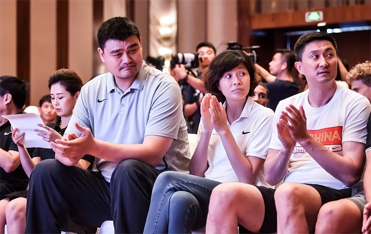 姚明一家三代近照,姚明个人资料及父母