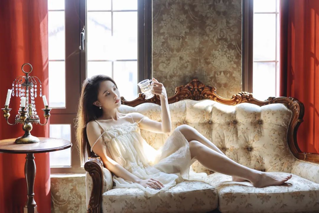 佳能新机eosr5c,佳能eosr5拍定妆照