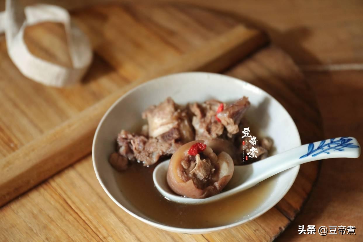 海螵蛸与什么煲汤好,墨鱼螵蛸汤功效