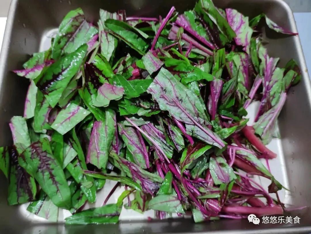 “女人不养肝，满脸都是斑”，常吃这两种，一补肝肾，二防贫血