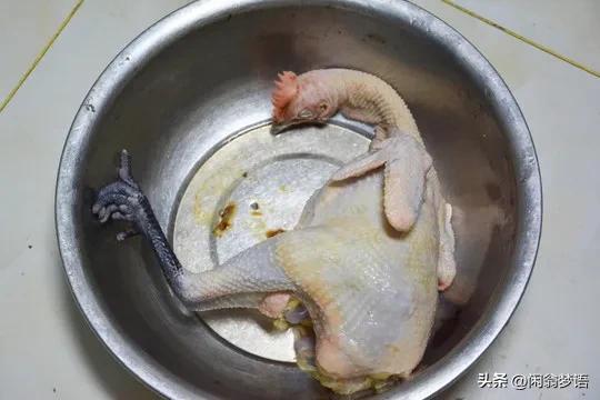 冬天大白菜这样炖着吃 (天冷多吃大白菜新做法)