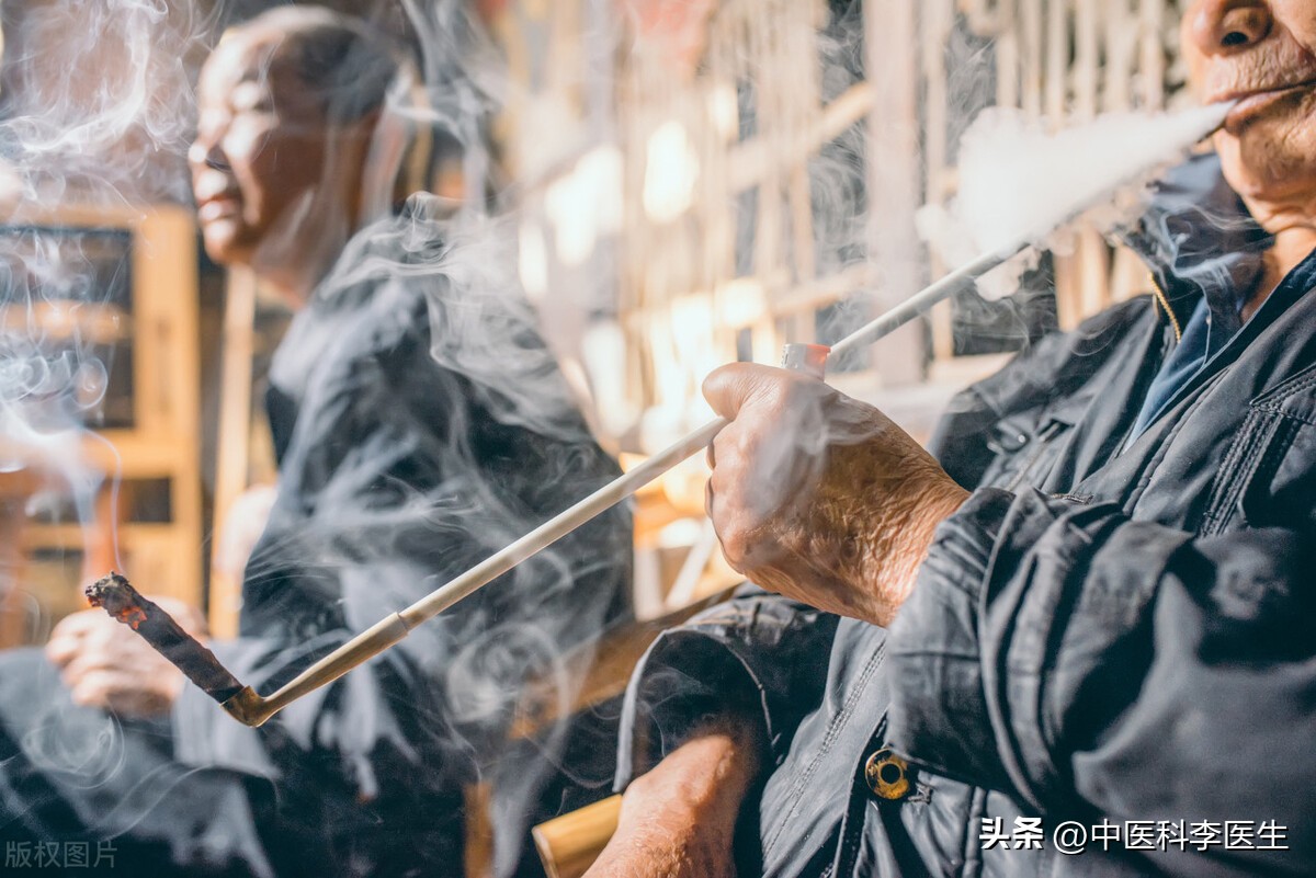 10种*草烟**可能上“黑榜”，老烟民晓得不？医生：抽了危害更重