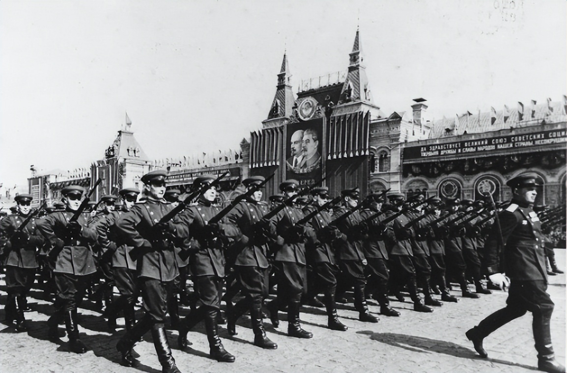 美方搞垮苏联，为什么没对中方下手？3种原因让美方不敢妄动