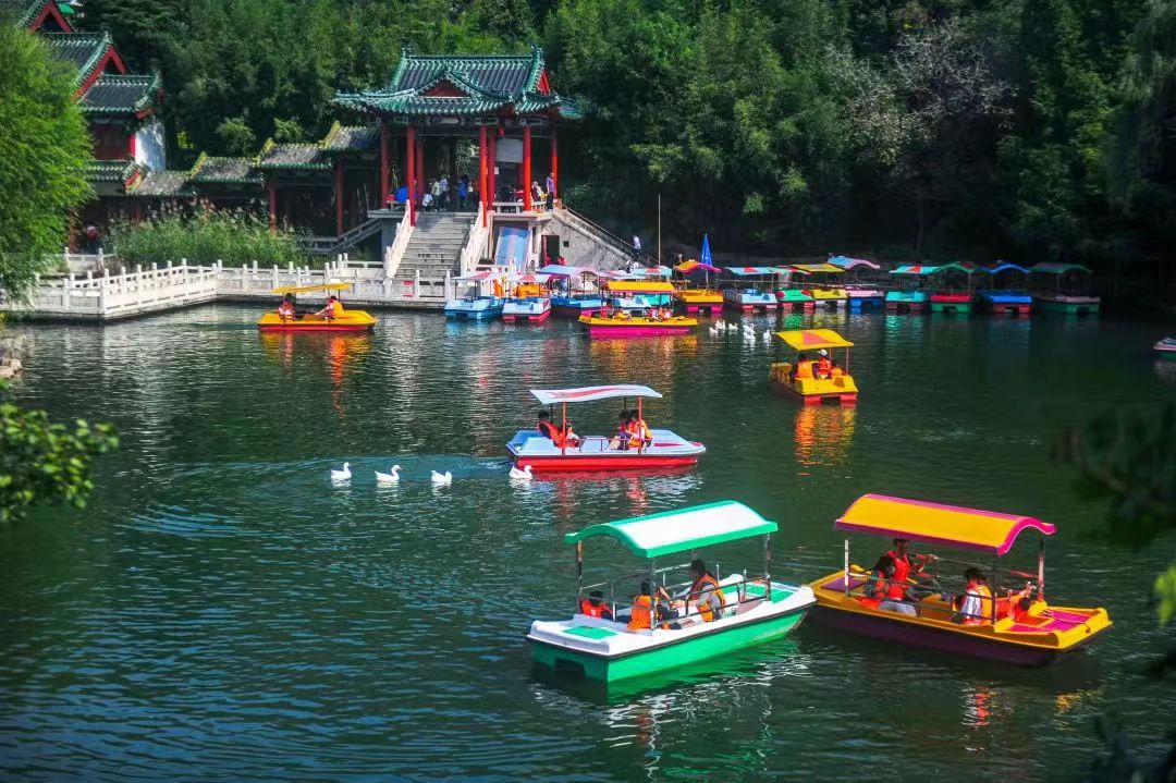 绔崍鑺傛祹鍗楁帹鑽愭父鐜╃殑鍦版柟,娴庡崡绾㈠彾璋风鍗堝ソ鐜╁悧