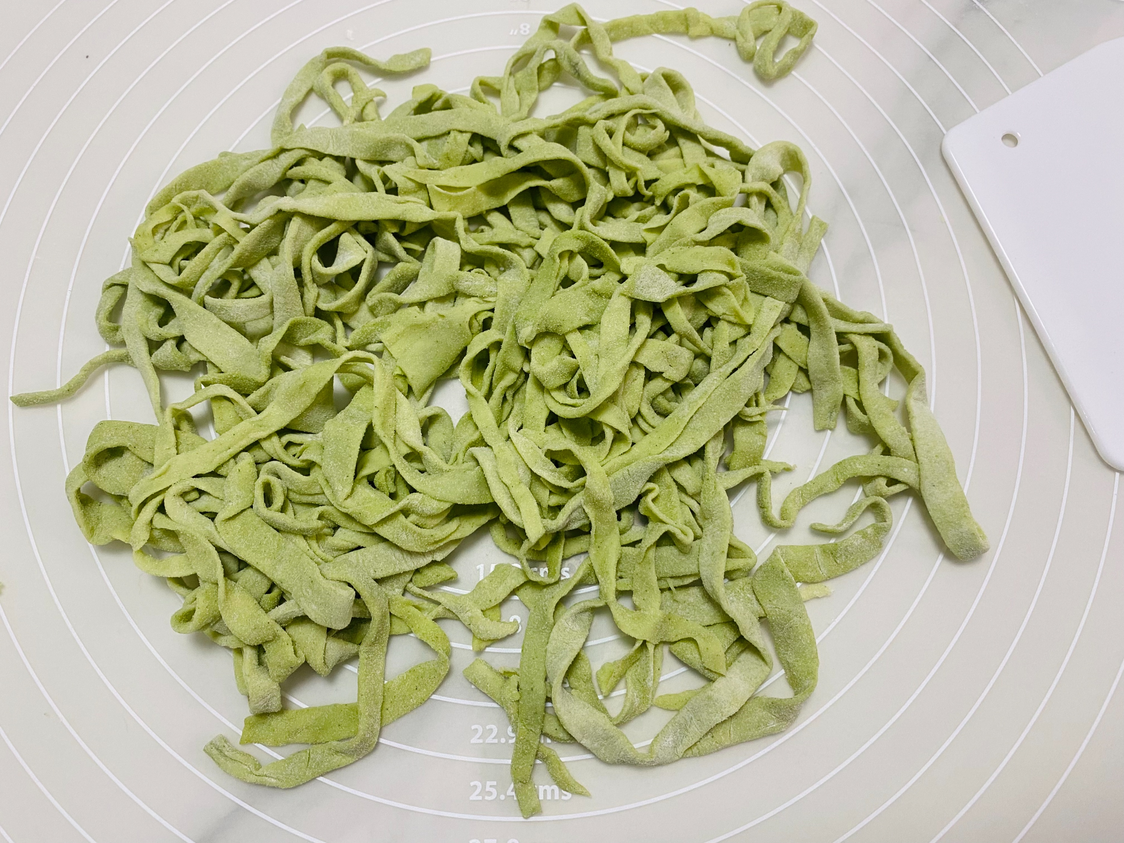 千元级厨师机的性价比之王——长帝企鹅顶顶,揉面、打发不用手