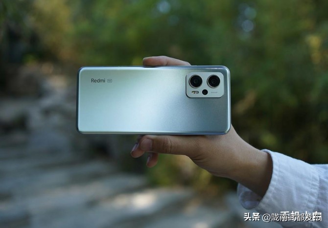 小米手机目前最值得入手的一款是,目前小米手机最值得买的一款