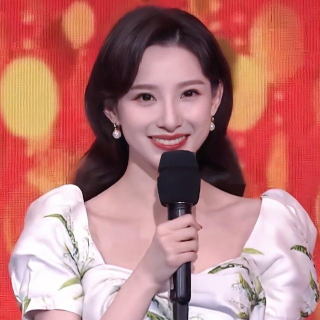 马凡舒两届春晚颜值对比,马凡舒春晚走红