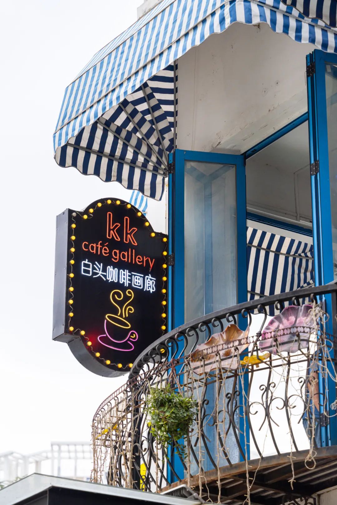 香港人在深圳买房需要交什么费用,香港人在深圳买房要交多少税