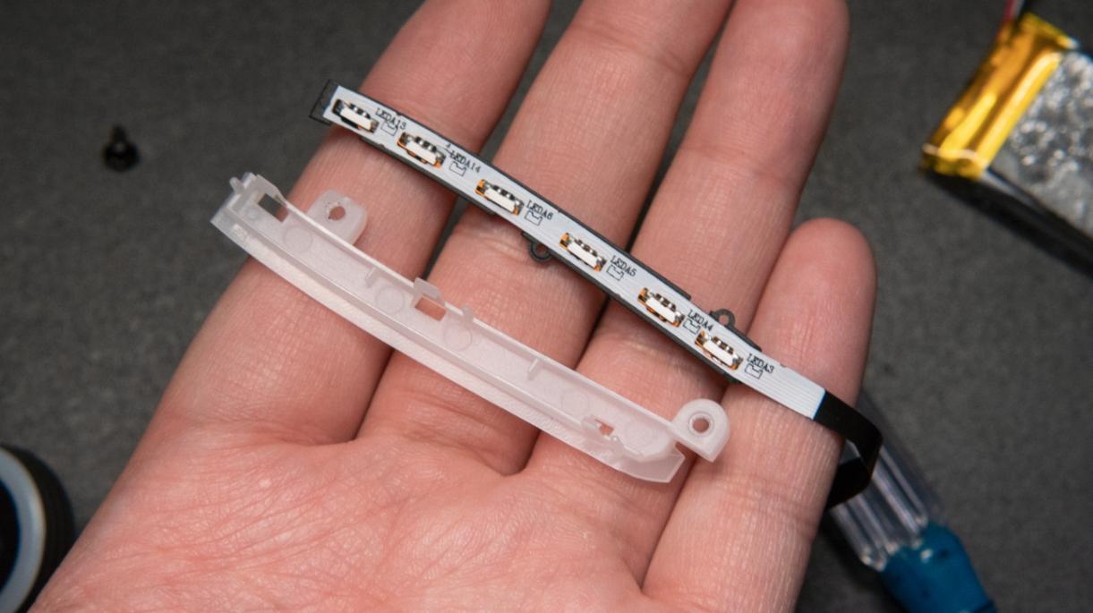 外壳全是洞,卷王价位难得一见的大手洞洞鼠——KeychronM1