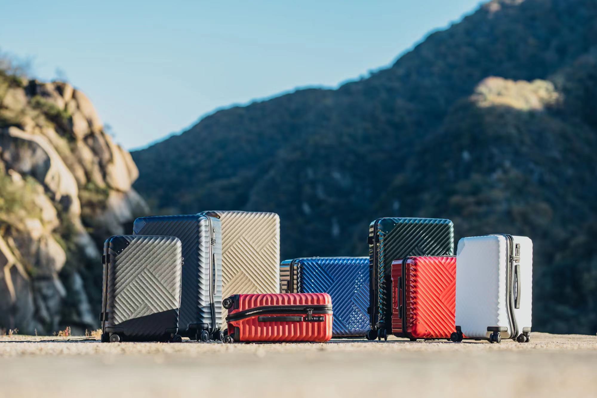 舒提啦抗摔旅行箱怎么样,耐磨耐摔耐用的旅行箱