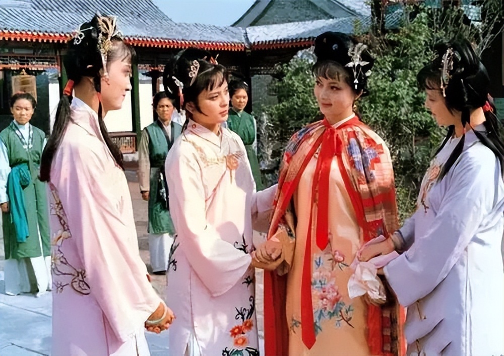 红楼梦两字深度解读,红楼梦有何深层次的解读