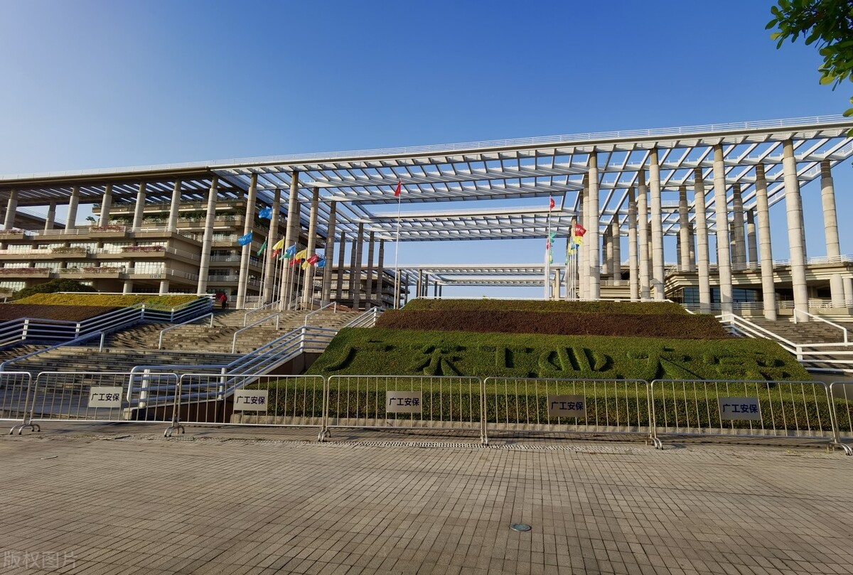 设计类美术生可报院校排名,美术生能报考的设计类院校