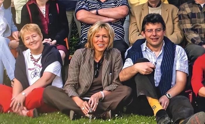 马克龙41岁照片,42岁马克龙和布丽吉特